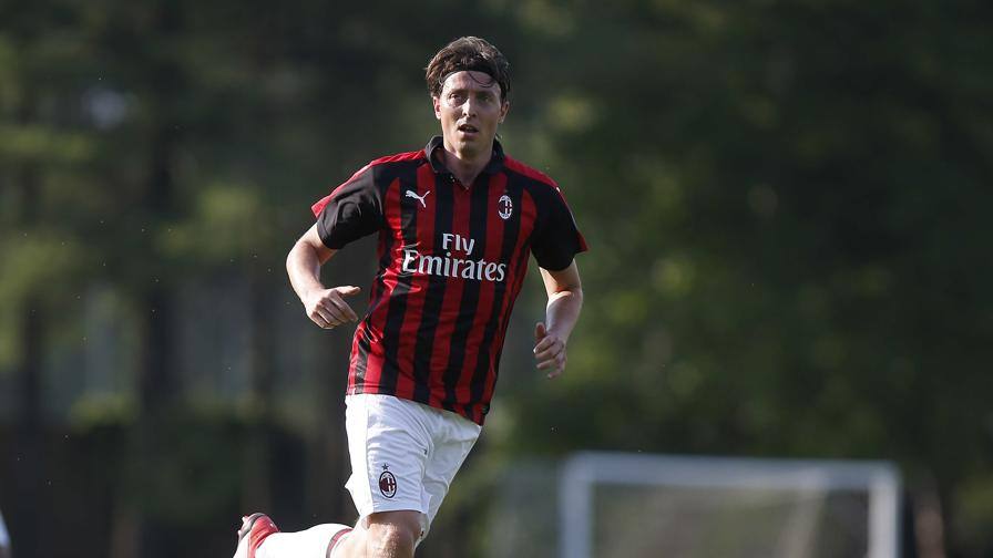 Terza Maglia AC Milan RICCARDO MONTOLIVO Terza Maglia AC Milan RICCARDO MONTOLIVO